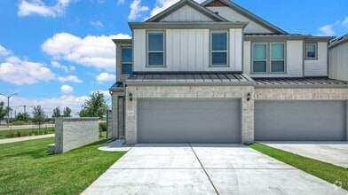 Building Photo - 2725 Woodall Dr