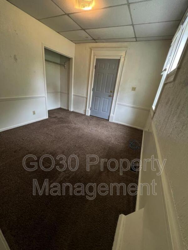 Foto del edificio - 493 Gage St