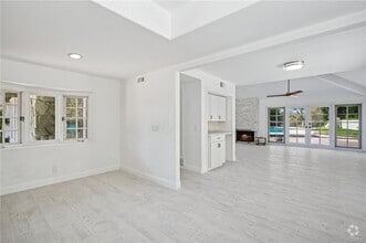 Building Photo - 24291 Los Serranos Dr