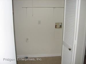 Foto del edificio - 120-145 Cumberland Ct