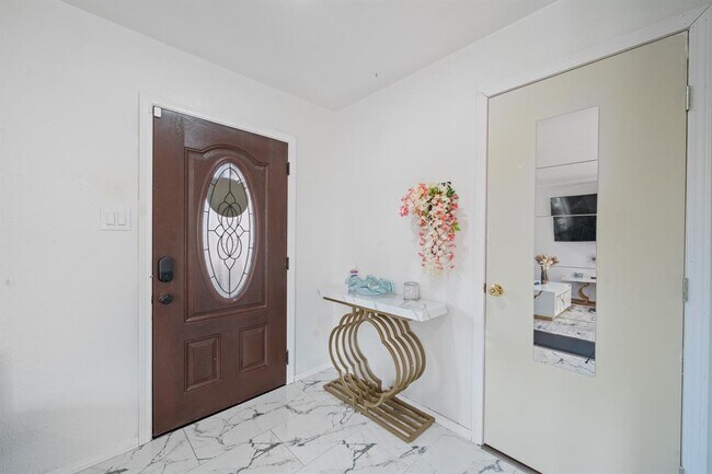 Foto del edificio - 16815 Watering Oaks Ln