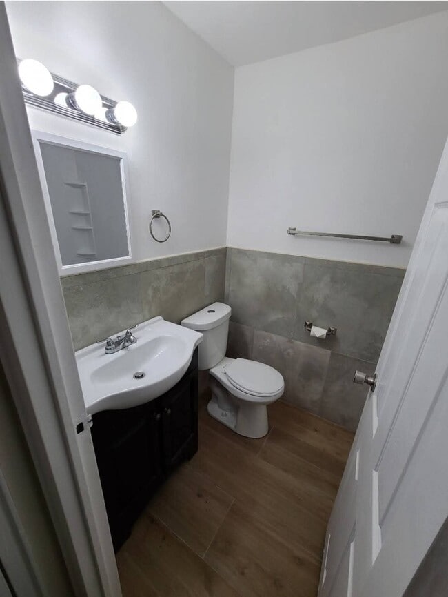 Photo - 10839 Perrin Rd Townhome