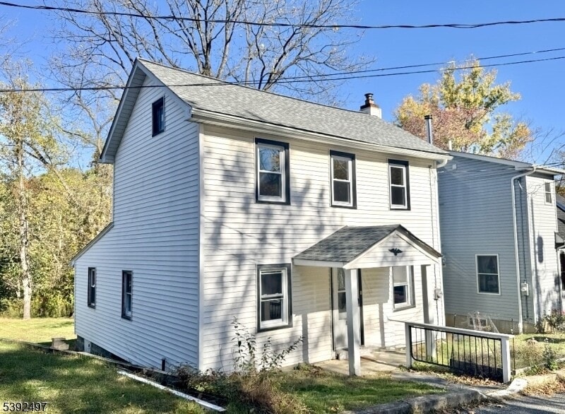 Primary Photo - 5 Orams Ln