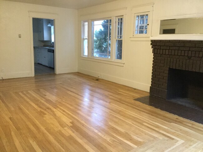 Foto del edificio - 3 bed/1 bath house