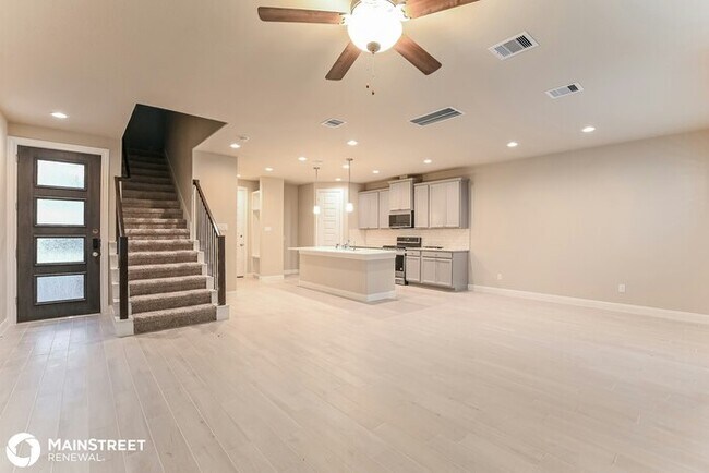 Building Photo - 9811 Falling Fern Lane, Houston, TX 77080