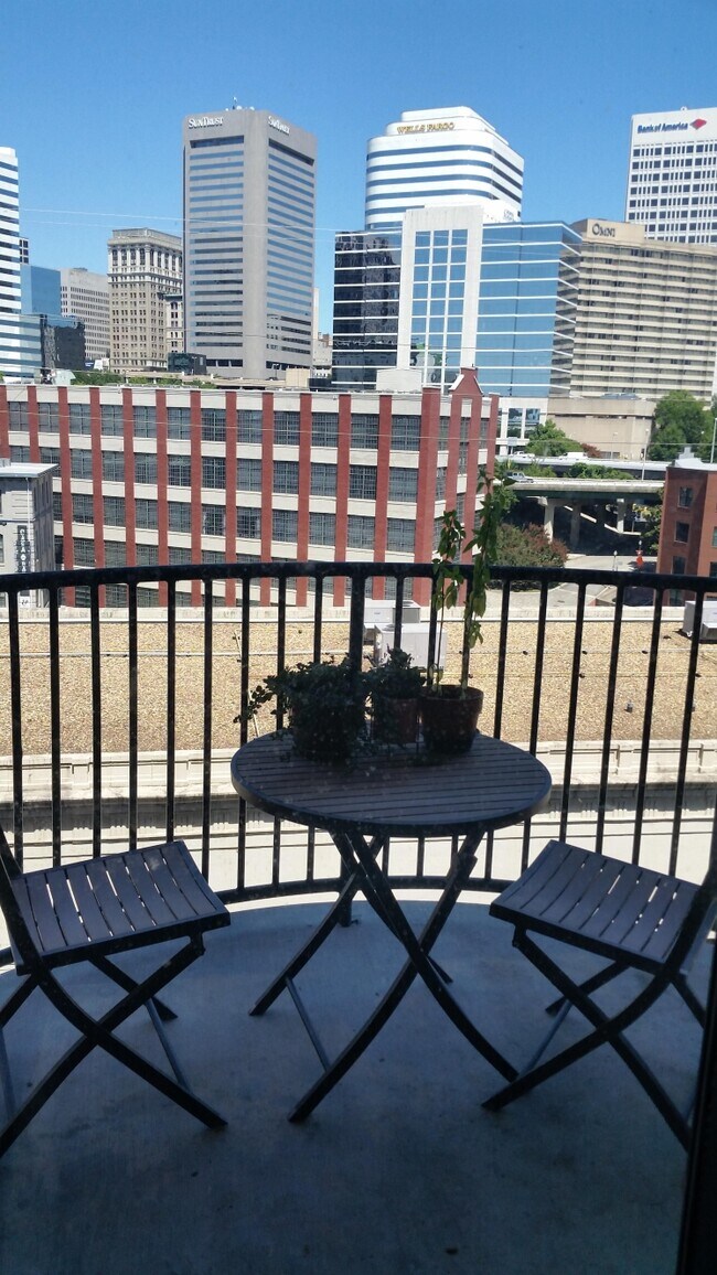 balcón - 1101 Haxall Pt