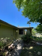 Building Photo - 2329 Eberlein Ave