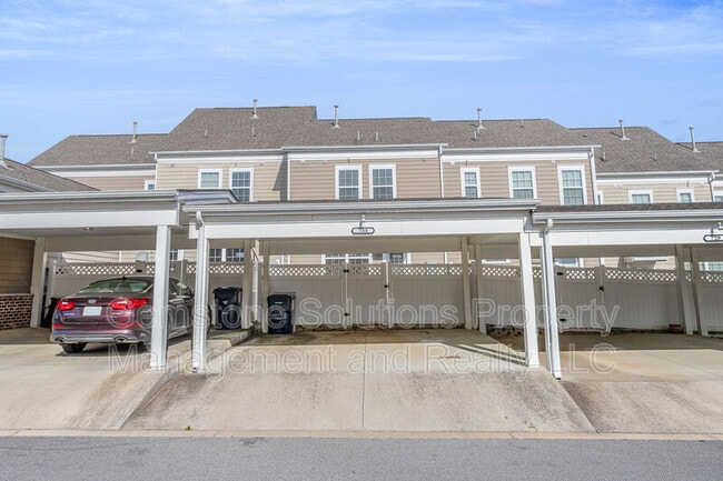 Building Photo - 731 Westcott Ln
