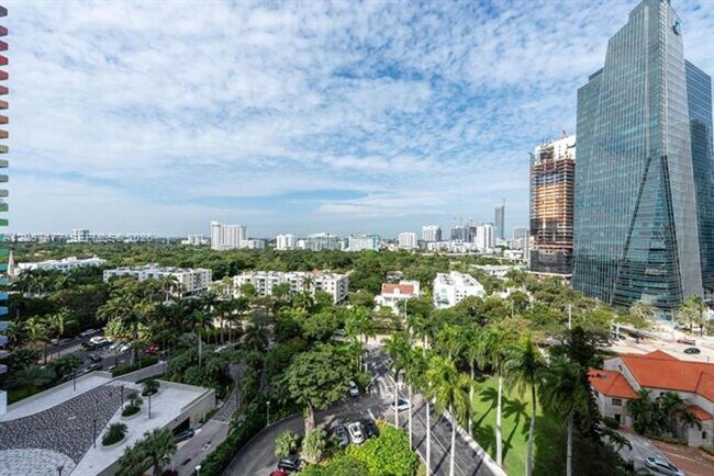 Foto del edificio - 1541 Brickell Ave
