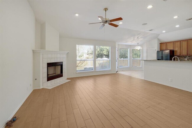 Foto del edificio - 16610 Pocono Dr