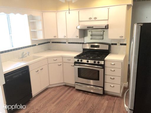 Foto del edificio - 946 Glendale Ln