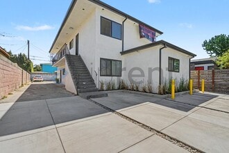 Building Photo - Unit 3