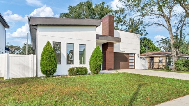 Building Photo - 4510 1/2 N Eddy Dr