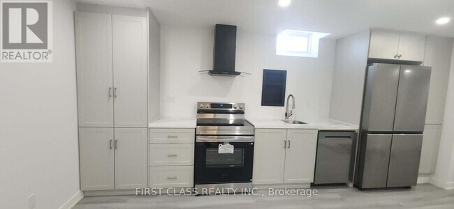 Photo du bâtiment - 1140 Stuffles Cres