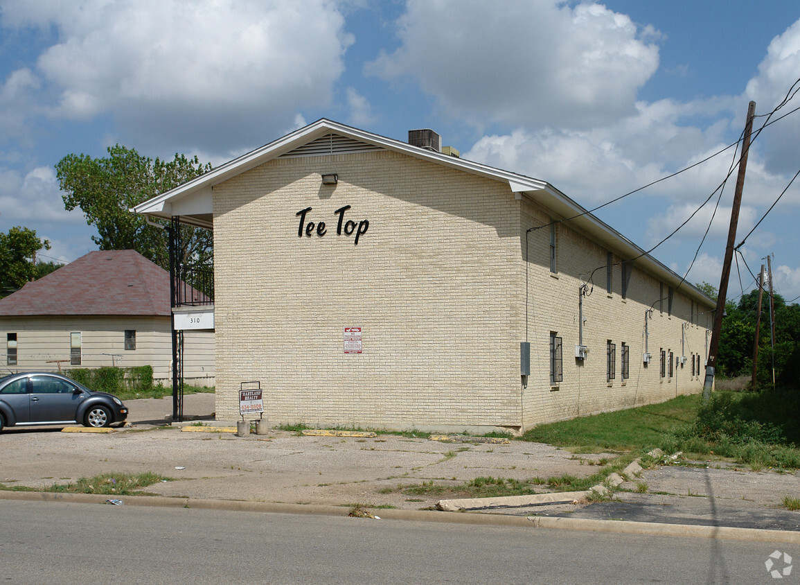 Building Photo - Tee Top