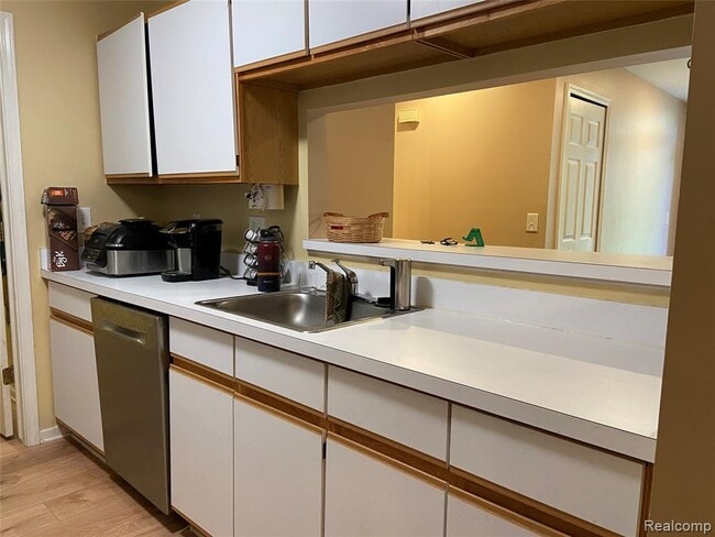 Building Photo - 56246 Troon N