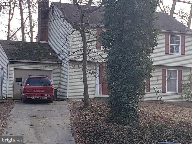 Foto del edificio - 405 Trimble Rd