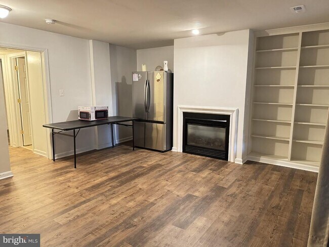 Foto del edificio - 10250 Magnolia Grove Dr