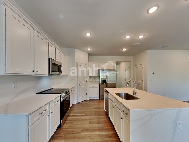Building Photo - 1634 Soapstone Rd