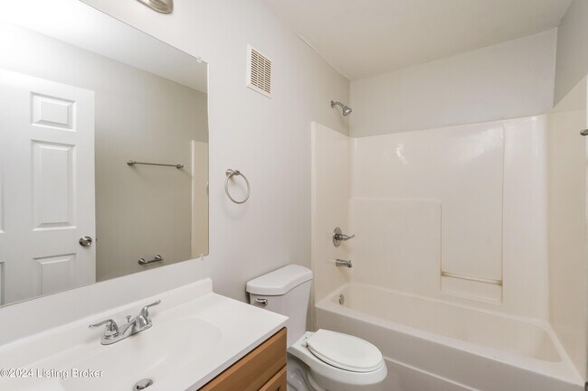 Foto del edificio - 2528 Cedar St