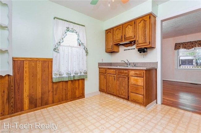 Building Photo - 4 br, 1 bath House - 11720 Worthington Drive
