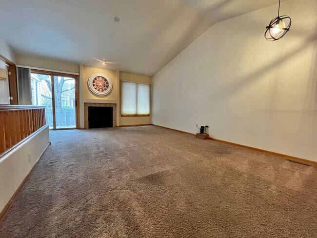 Foto del edificio - Charming 2-Bedroom Townhome in SW Fort Collins