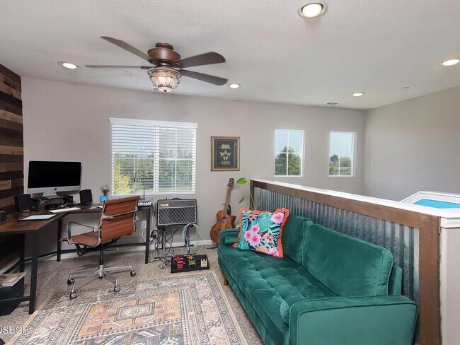 Foto del edificio - Stunning Briar Creek Home!