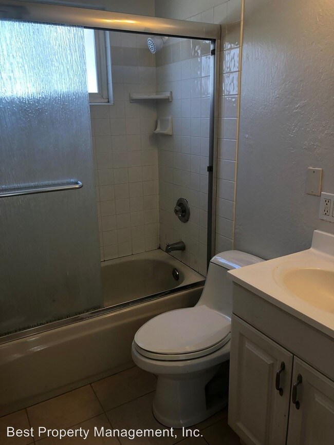 Building Photo - 3 br, 1 bath House - 40146 Leslie St