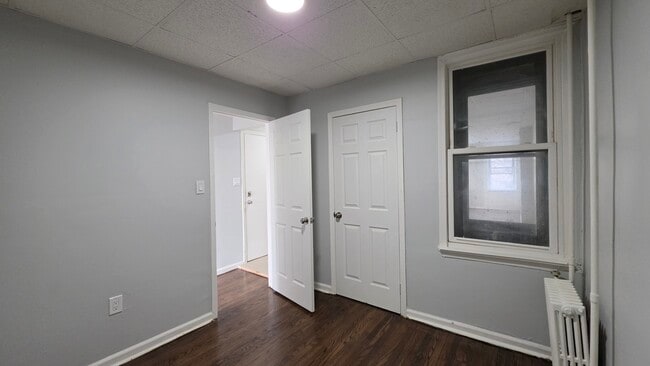Building Photo - 722 Westside Ave