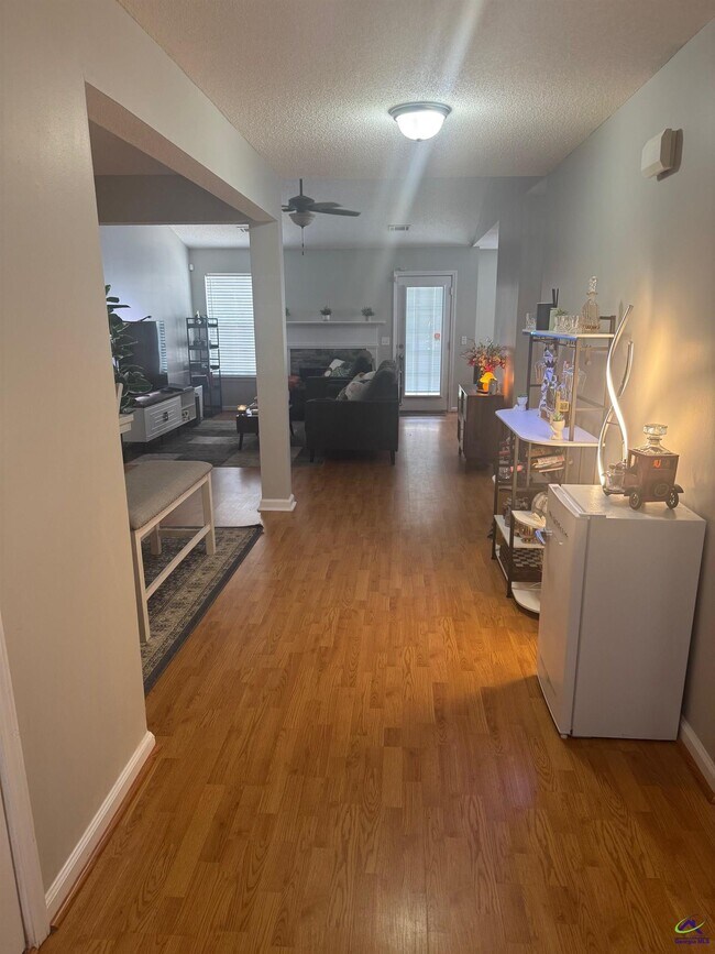 Foto del edificio - 113 Faybrook Dr