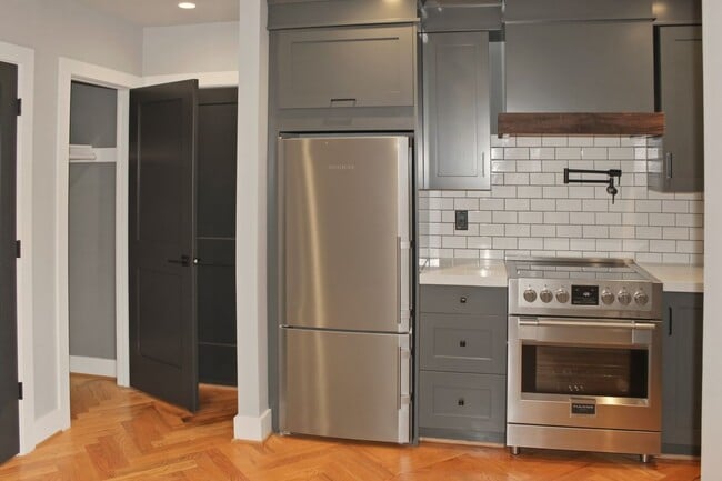 Building Photo - 1643 New Jersey Ave NW