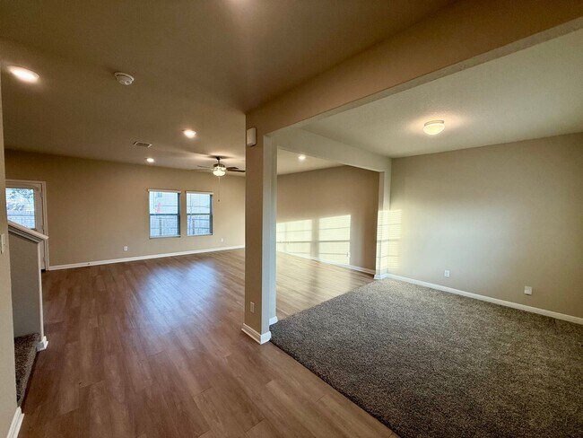 Foto del edificio - Modern Comfort and Stylish Living