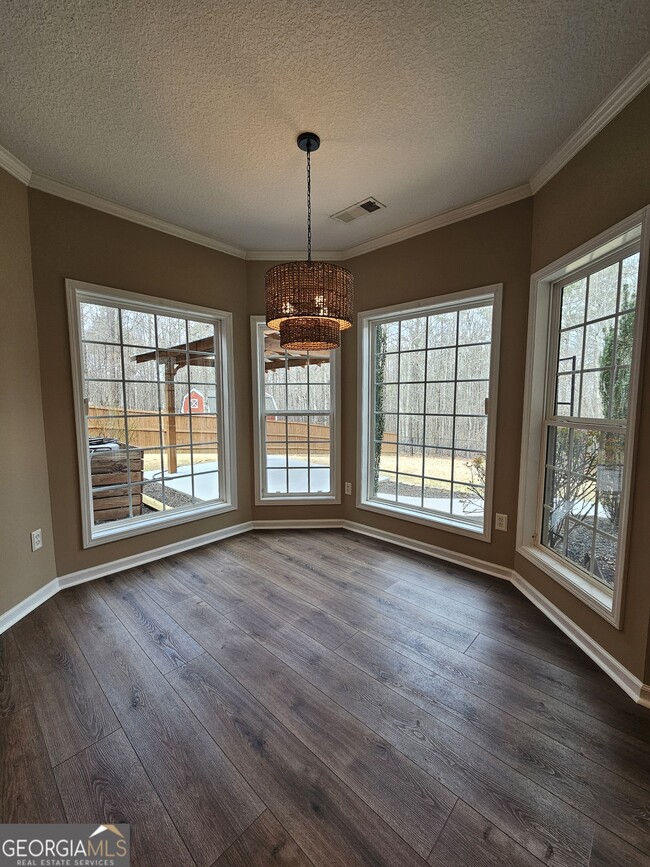 Foto del edificio - 31 Ridgeview Dr