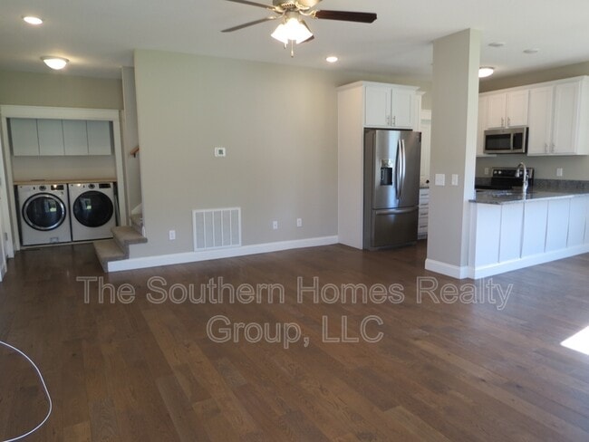 Building Photo - 975 Co Rd 316