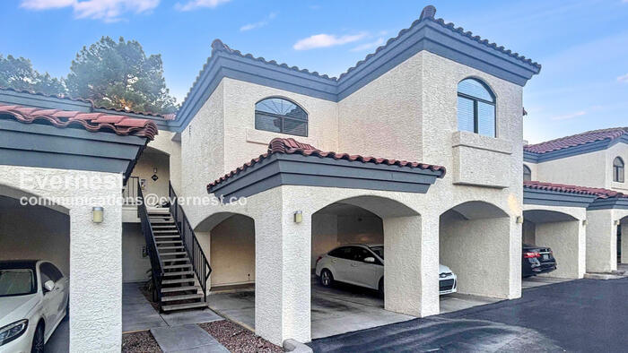 Primary Photo - 8455 W Sahara Ave
