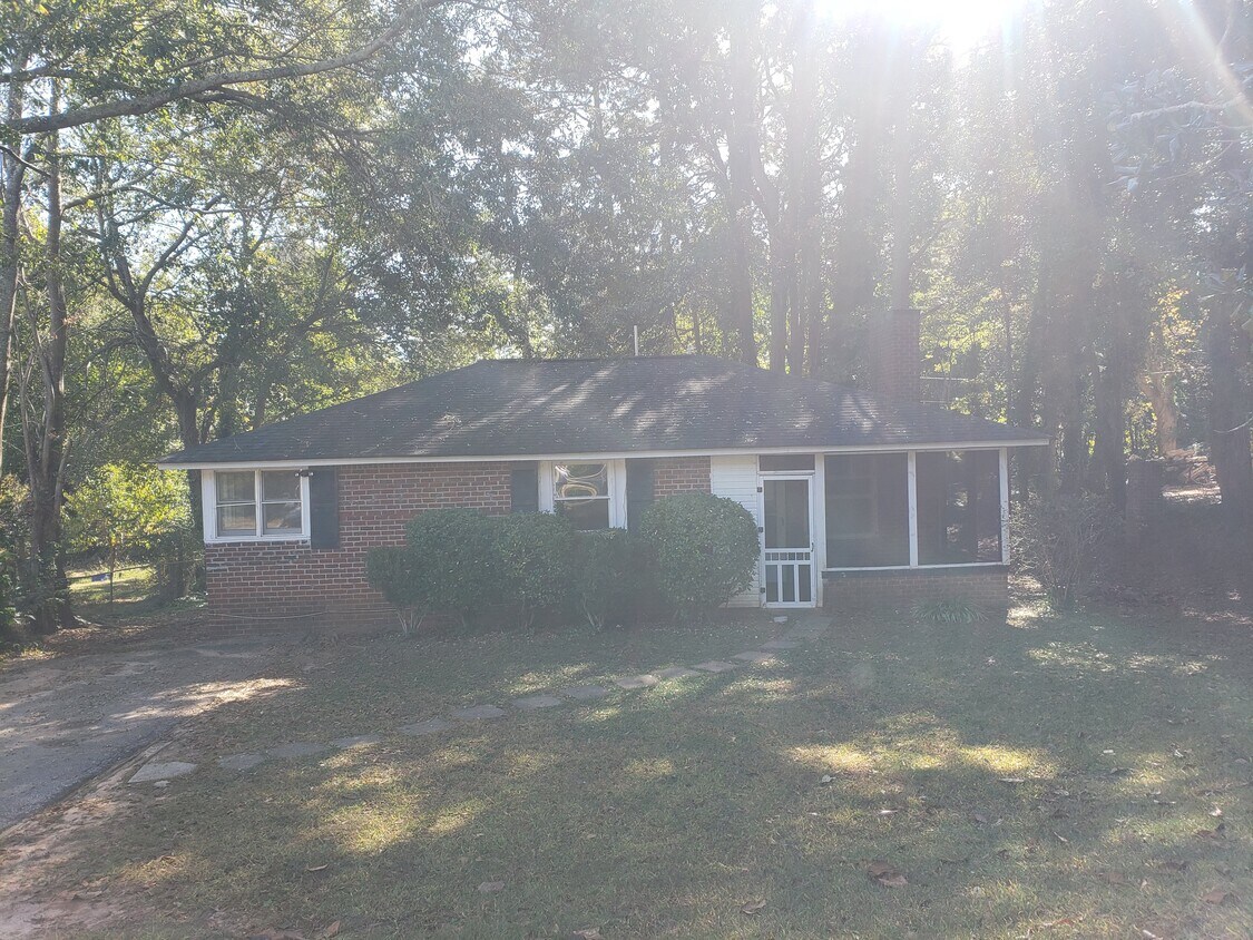 Primary Photo - 12 Ridgeway Dr