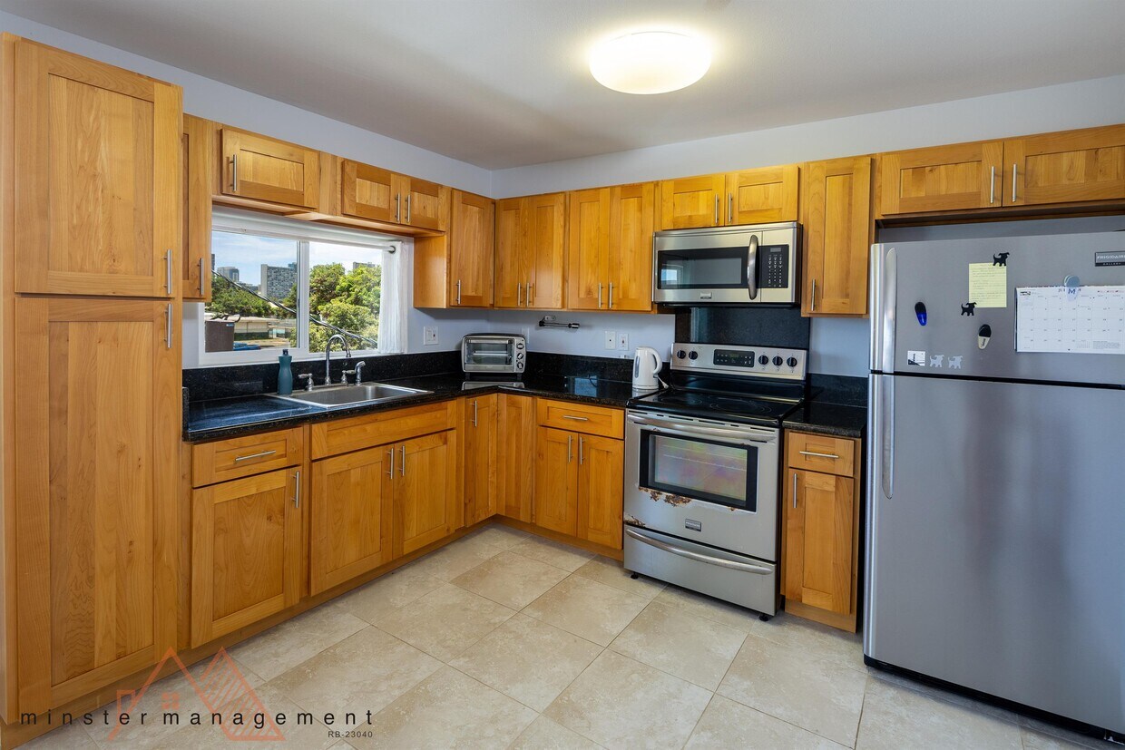 Primary Photo - 2738 Leialoha Ave