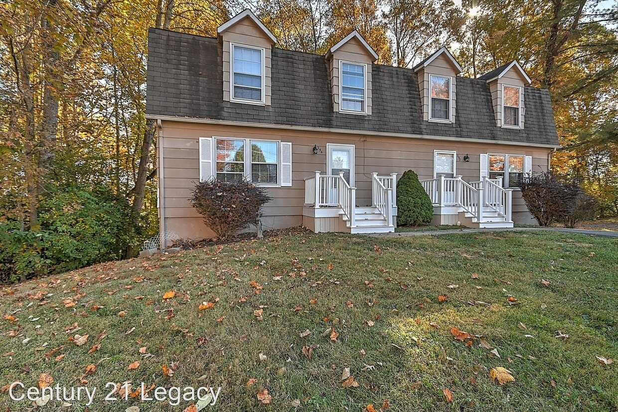 3 br, 1.5 bath House 254 Wildwood Dr House Rental in Bristol, TN