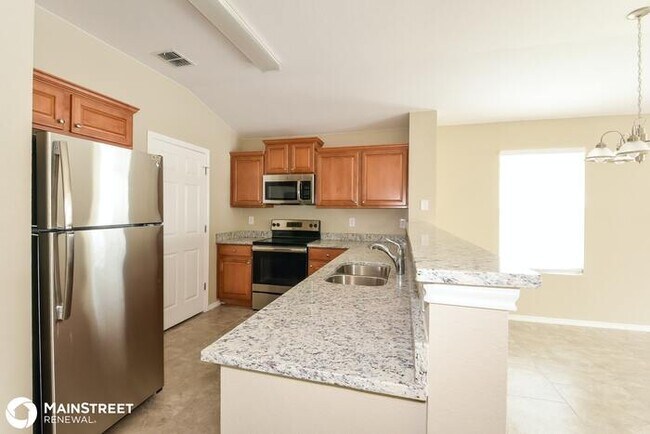 Building Photo - 6826 Loma Secca, San Antonio, TX 78233