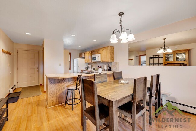 Foto del edificio - Bright and Welcoming Fully Furnished 2 Bedroom/2Bath Condo In Wildernest- All Utilities included