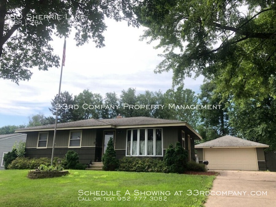 Primary Photo - Woodbury 3 Bedroom Home with Fenced Yard!