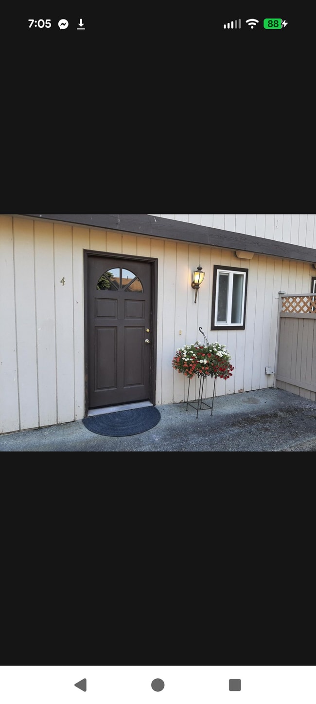 Building Photo - 4617 80th St NE