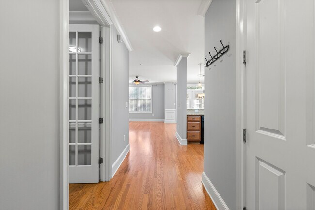 Building Photo - 4950 Ivy Ridge Dr SE
