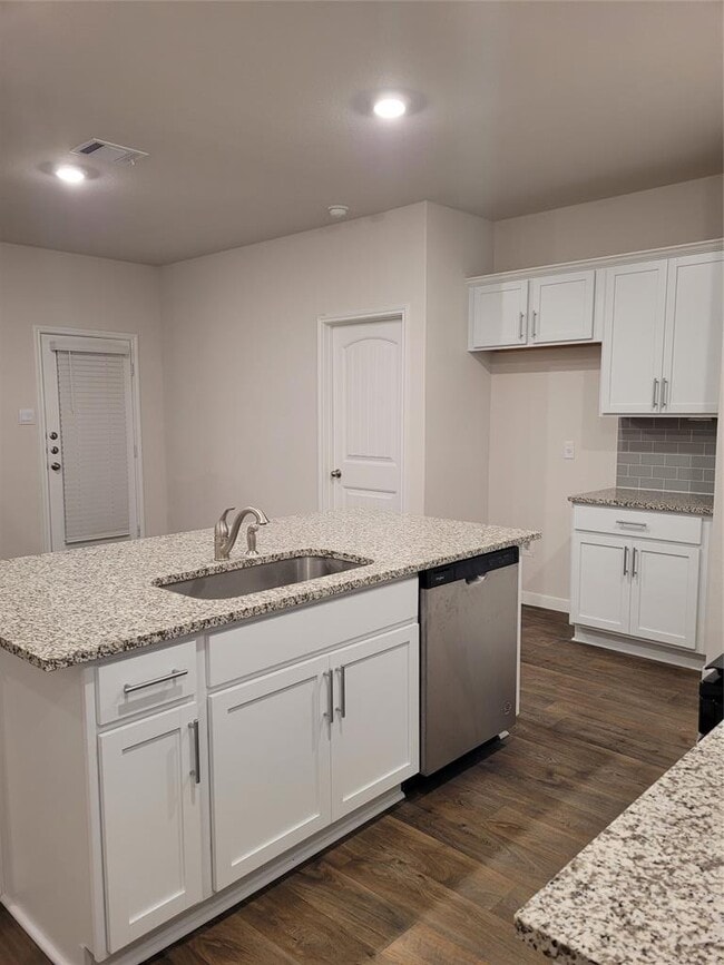 Building Photo - 211 Callado Cir