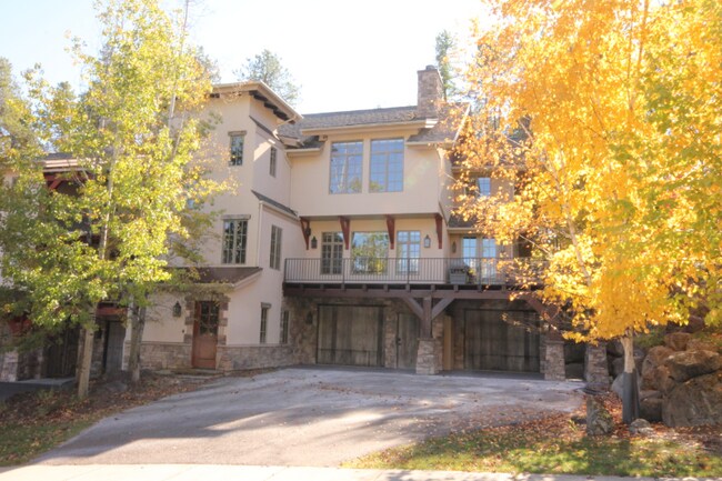 Foto del edificio - 1141 Meadowlark Ln