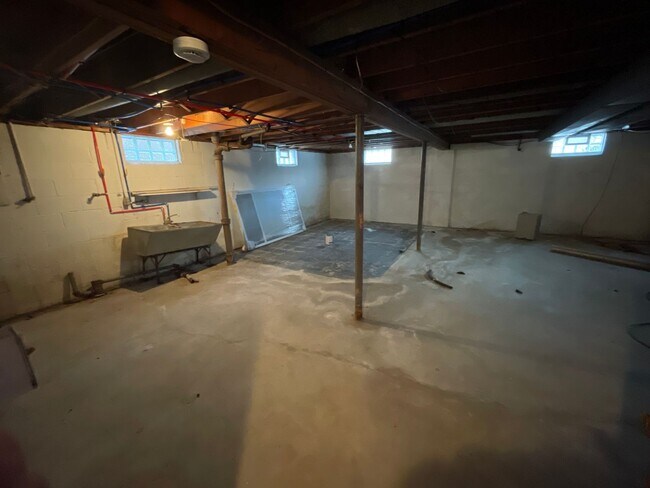 Foto del edificio - 839-841 E Wilbeth Rd