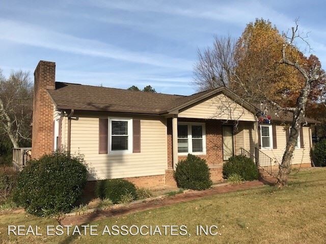 Foto principal - 1337 Cole Mill Rd