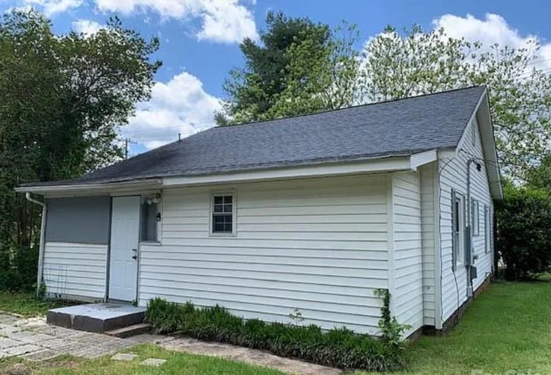 Foto del edificio - 935 Old Charlotte Rd SW