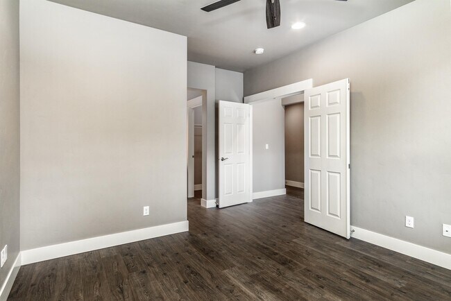 Building Photo - 20539 Gloucester Ln