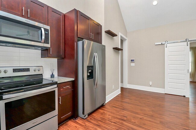 Foto del edificio - Newer Build Single Family in Washington Heights!